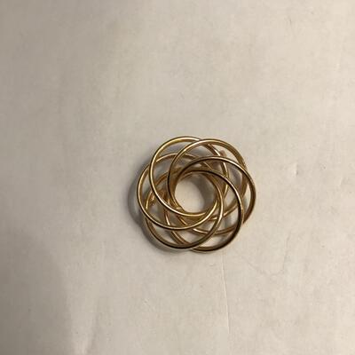 A Group of 4 14KT Gold Pieces of Jewelry