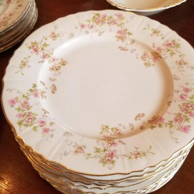 Lot #107  Large Set of Vintage Syracuse China