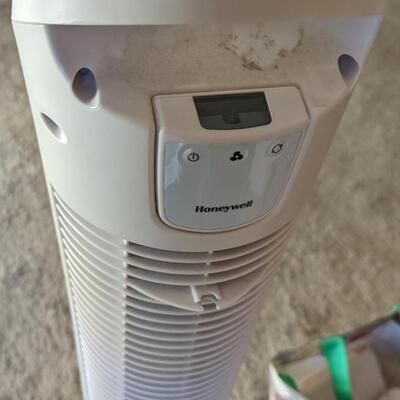 #29 Honeywell stand fan #1 w/ remote