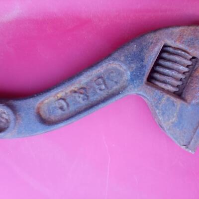 Curved Cresent vintage