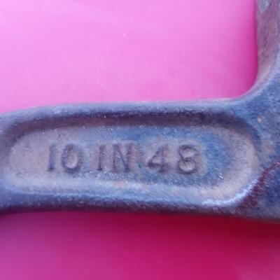 Curved Cresent vintage