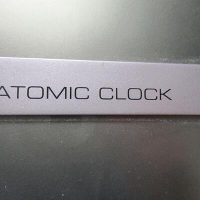 Clocks - Atomic Clock - Temperature/Humidity/Time