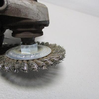 Hitachi 4 1/2" Disc Grinder