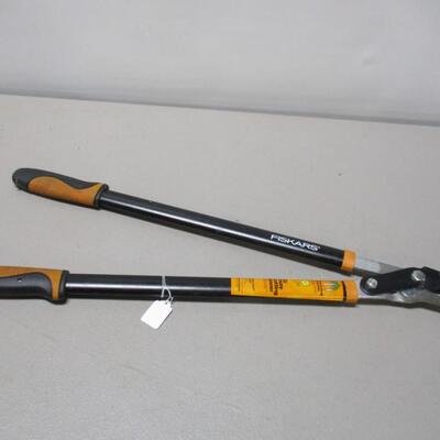 Fiskars Tree & Shrub Trimmer