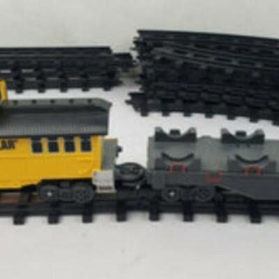 Caterpillar CAT Construction Express Toy Train Track, 18 Tracks + 2 Cars - Used