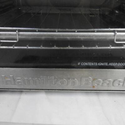 Hamilton Beach Toaster Oven, Turns On, Good Condition, Black & Silver Colors