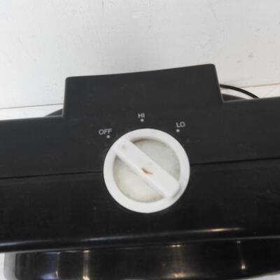Holmes Black Fan with High/Low Setting, Works Well