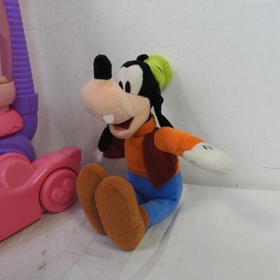 Minnie Mouse Toy Vacuum, Goofy Stuffed Animal, Minnie Small Chair, Damage in Pic