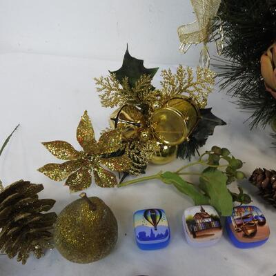 18+ Decor: Wreath, Assorted Wreath Pieces, Small Painted Ceramics, etc
