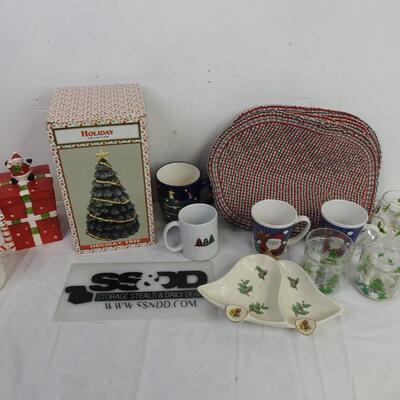 17 pc Holiday: Mugs, Ceramic, Santa Mugs, Snowman Ceramic Jar