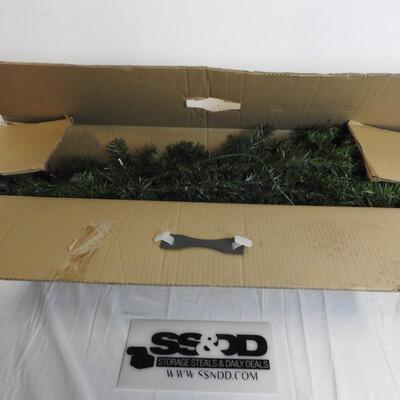 Wondershop 6' Christmas Tree, Lights Work, Missing parts to Stand