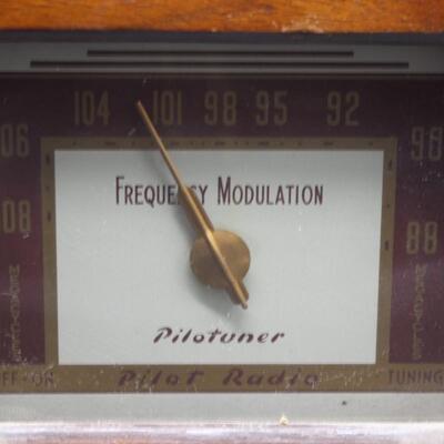 Vintage Pilotuner Pilot Radio Frequency Modulation FM Tube Tuner 1940s T-601