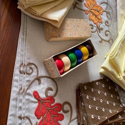Vintage Linens Fall Autumn Colors