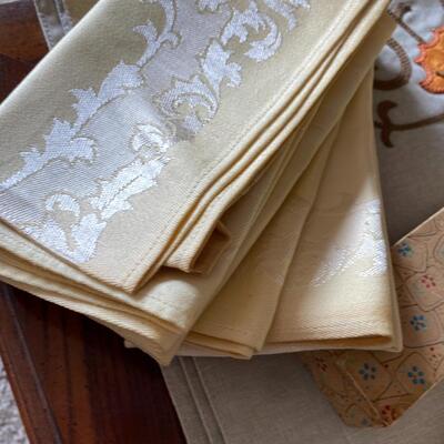 Vintage Linens Fall Autumn Colors