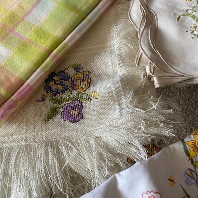 Vintage Linens Embroidered