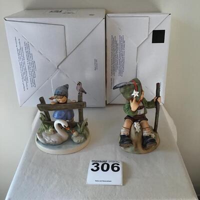 Lot 2 Hummels Feathered Friends & Mountaineer
