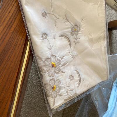Vintage Linens