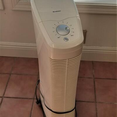 Lot #123 Brookstone Air Purifier