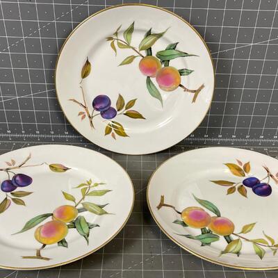 3 Evesham Dinner Plates Made in England EVESHAM Royal Worchester Fine Porcelain 