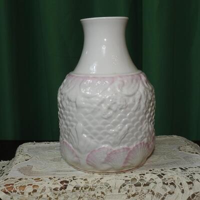 Belleek Carafe, Seashell Pink & Ivory