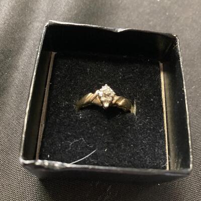 10k Gold Diamond Cluster Ring Size 7