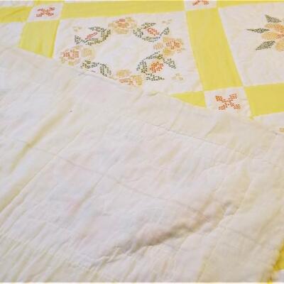 Lot #143  Vintage Handsewn Quilt - Floral pattern