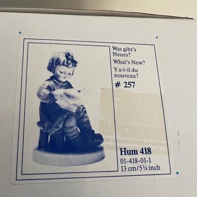 2 Hummels What's New 418 tmk6 & Latest News #284 tmk6 Boxes