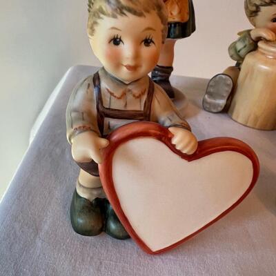 5 Hummel Figures