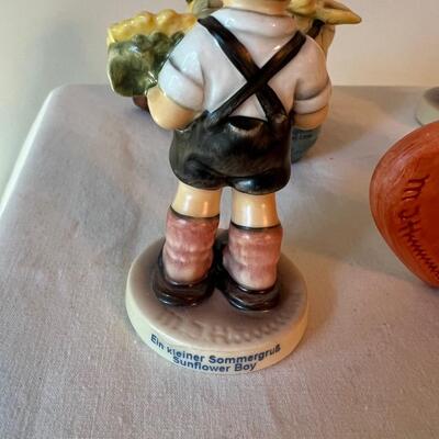 5 Hummel Figures