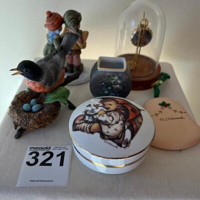Lot 6 Decorative Items