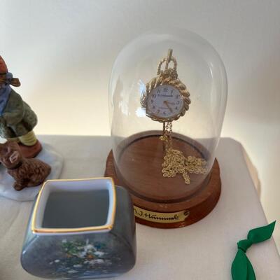 Lot 6 Decorative Items