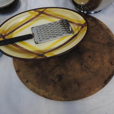 Metal Spice Rack w/ Glass Cans, Colander, Plates, Grader, Bowls, Triangle Plate