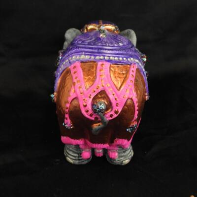 8 Decorative Ceramics: Elephant, Hats, Glass Staircase Jar, Live, Love Laugh