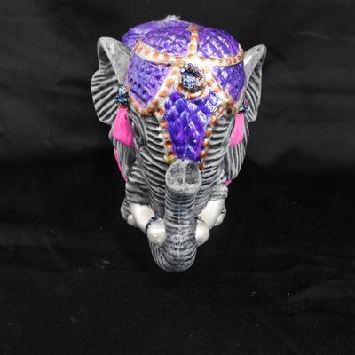 8 Decorative Ceramics: Elephant, Hats, Glass Staircase Jar, Live, Love Laugh