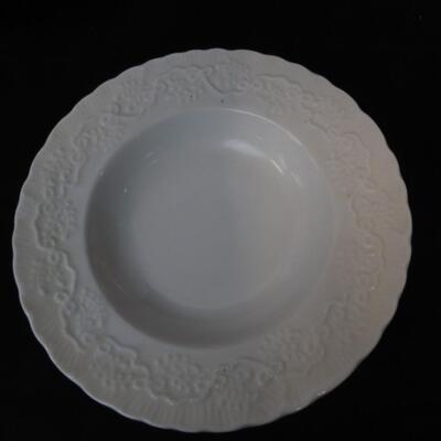 American Living Dish Set, 3 Cups, 4 Bowls, 4 Small Plates, 4 Large Plates, White
