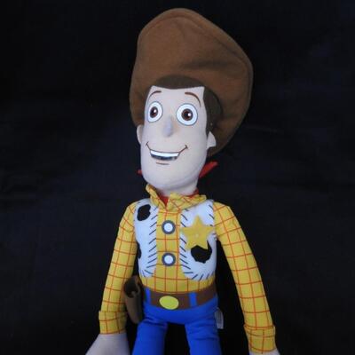 16 Inch Disneyland Toy Story Woody Plush Doll, Near New Condition, Original Tag