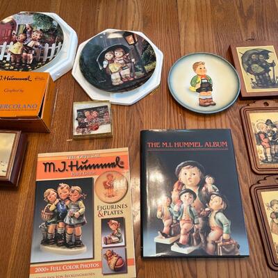 Lot 10 Hummel decorative Items