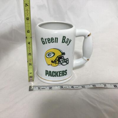 (4) PACKERS | Mixed group of Steins