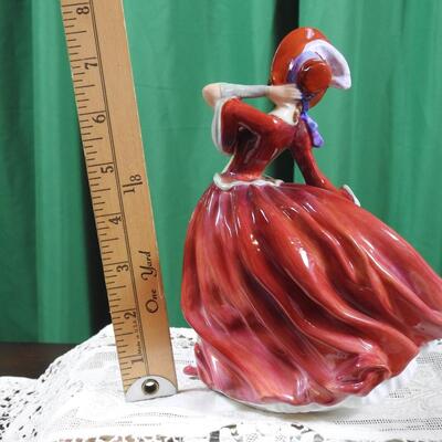 Vintage Royal Doulton Figurine