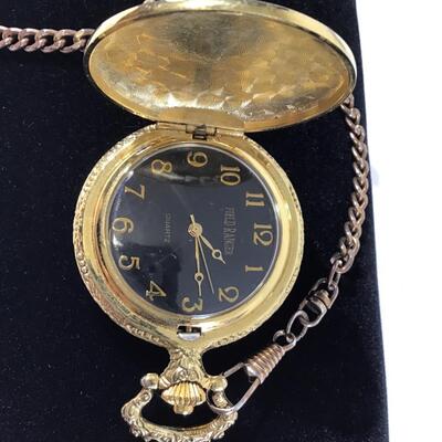 Gold tone pocket watch new battery tested