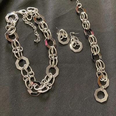 Metal Bracelet, Necklace and Earrings Set