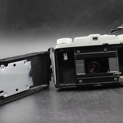 Vintage Kodak Pony 135 Film Camera Flash 200 Shutter with Leather Case