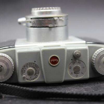 Vintage Kodak Pony 135 Film Camera Flash 200 Shutter with Leather Case
