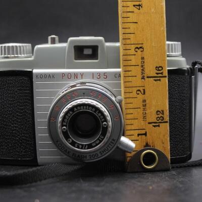 Vintage Kodak Pony 135 Film Camera Flash 200 Shutter with Leather Case