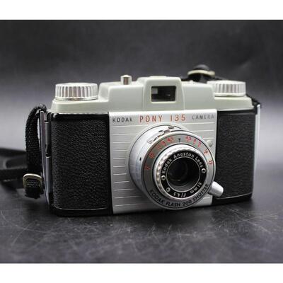 Vintage Kodak Pony 135 Film Camera Flash 200 Shutter with Leather Case