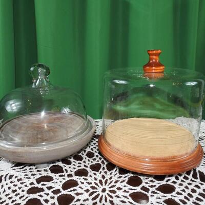 Pair of cheese cloche's