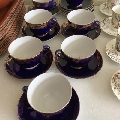 Lomonosov Blue & Gold Russian Tea Cups & Saucers