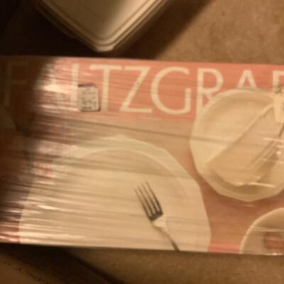 Pfaltzgraff  Dish 20 pc Set New In Box