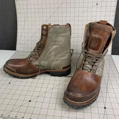 #5 Timberland Men's Boot Like New Size 13
