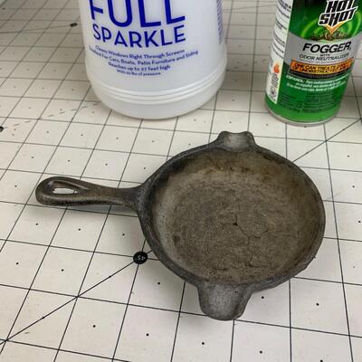 #52 Mini Cast Iron Pan, Fogger Spray, & Cleaner Container